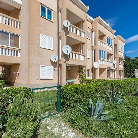 Milena Apartment Medulin Exterior photo