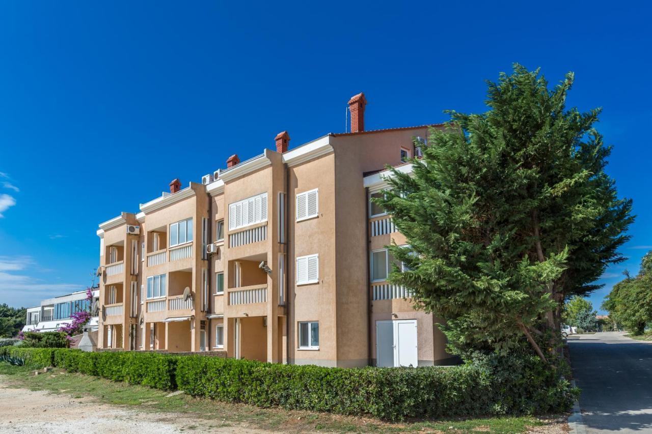 Milena Apartment Medulin Exterior photo
